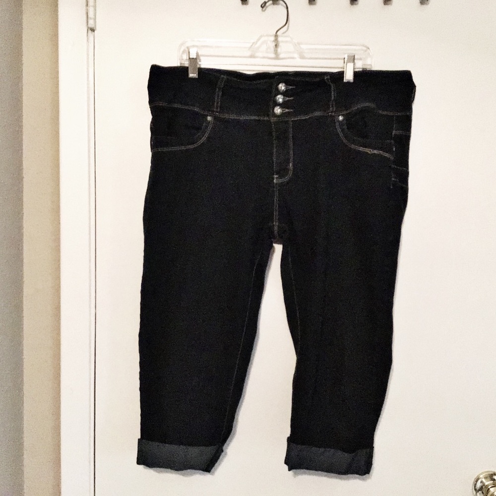 Brittany blue jeans capris size 20